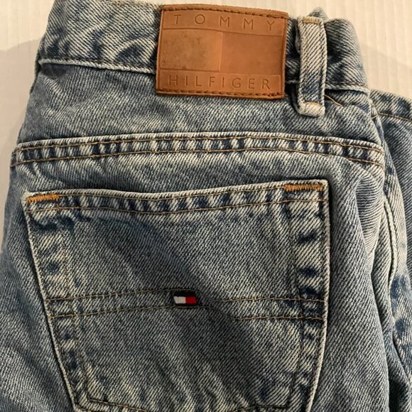 Y2K Tommy Hilfiger Jeans with Key Chain Attached - Picture 6 of 8